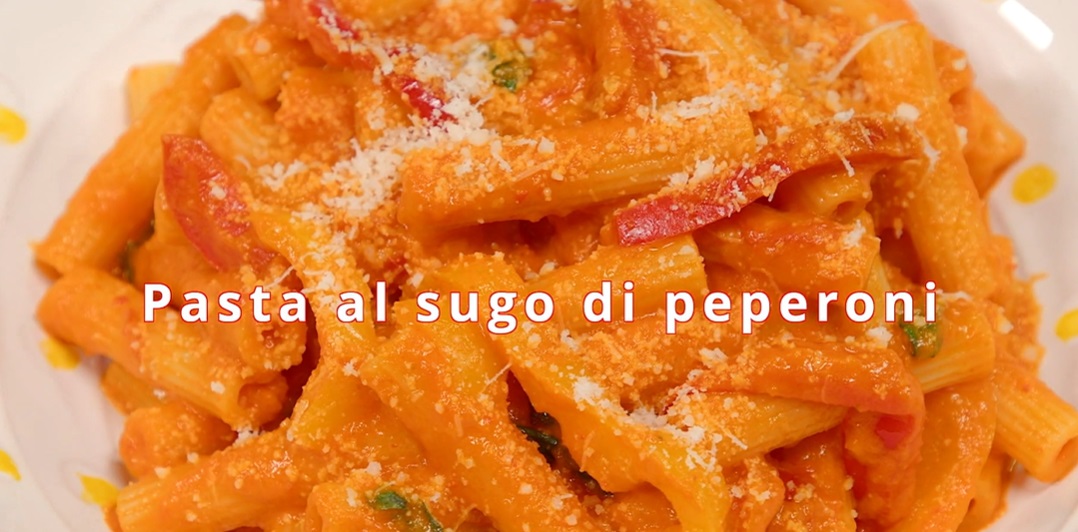 pasta al sugo di peperoni