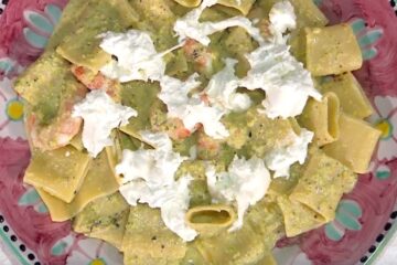 paccheri con pesto di pistacchi e gamberi di Antonio Paolino