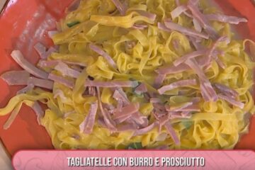 tagliatelle con burro e prosciutto di Alessandra Spisni