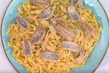 pasta burro limone e acciughe di Federico Fusca